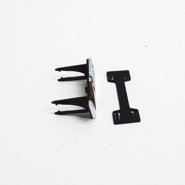 Volvo XC90 MK1 Radiator Grille V8 Emblem 30754299 NEW REAL - Image 5