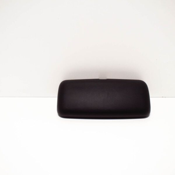 Volvo V70 MK3 Rear Detachable Towbar Bumper Cover 30756384 NEW GENUINE - Image 3