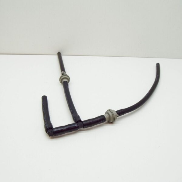 Volvo V70 MK2 Evaporative Emission Hose 30757307 NEW - Image 5
