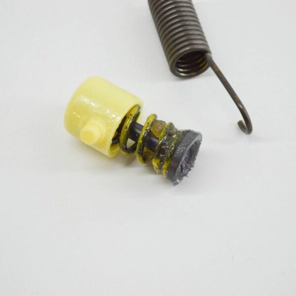 Volvo S40 MK2 Clutch Pedal Return Spring Kit LHD 31200940 NEW GENUINE - Image 5