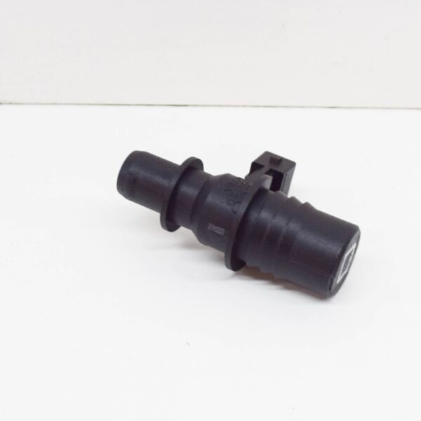VOLVO S80 MK2 Crankcase Breather Air Intake Hose 31274139 NEW - Image 5