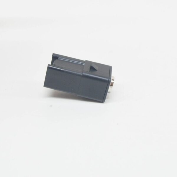 Volvo C30 Auxiliary USB Input Female 31285608 NEW Original - Image 5