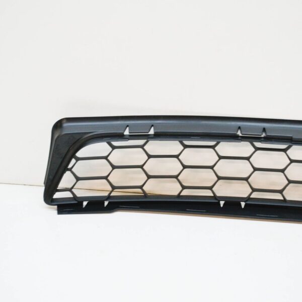 Volvo C30 Front Lower Bumper Grid 31298075 NEW GENUINE - Image 6