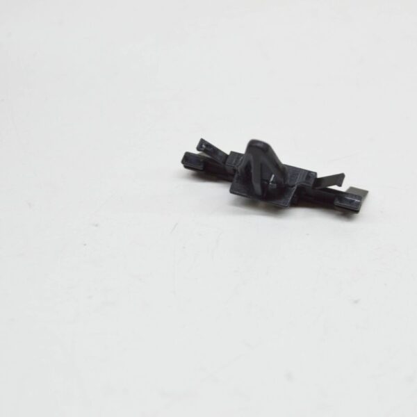 VOLVO V60 MK1 Front Windshield Side Molding Lower Clip 31304111 NEW OEM - Image 3