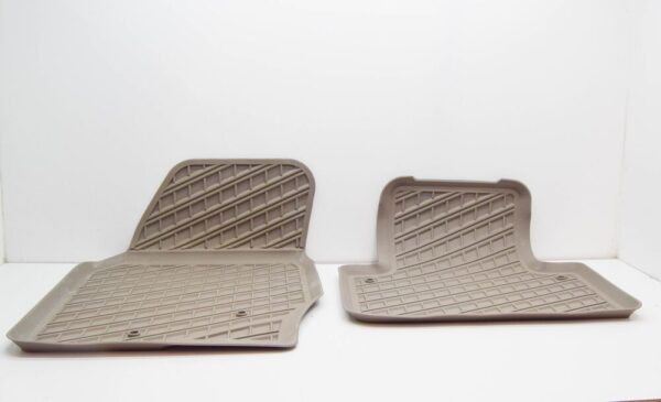 Volvo XC90 MK1 Rubber Floor Oak Mats Set RHD 31307322 NEW GENUINE - Image 3