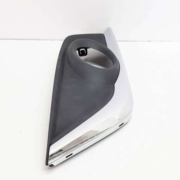 Volvo C70 MK2 front right fog bezel 31323593 NEW original - Image 5