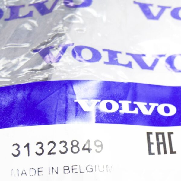 VOLVO S60 MK2 FRONT RIGHT BUMPER TRIM 31323849 NEW GENUINE - Image 6