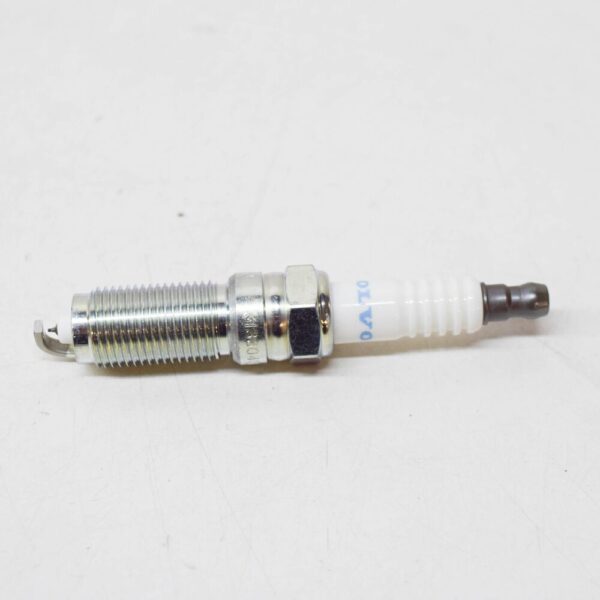 Volvo S80 MK2 spark plug set 31330450 new