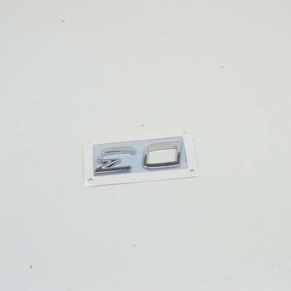 Volvo XC60 tailgate emblem D3 31333645 NEW ORIGINAL - Image 3