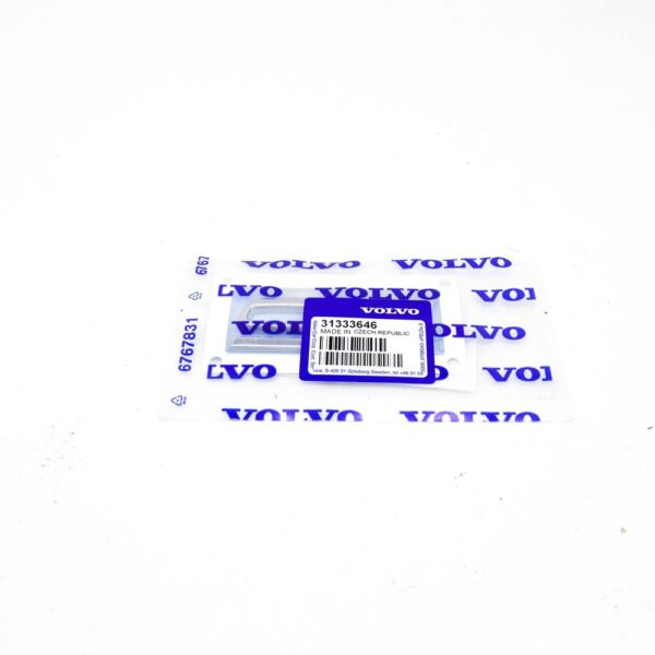 Volvo XC90 MK1 tailgate D5 emblem 31333646, NEW, ORIGINAL - Image 3