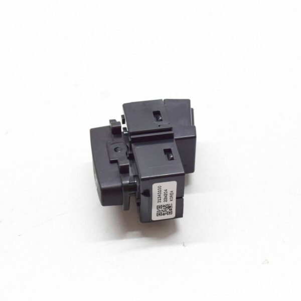 NEW GENUINE VOLVO XC70 P24 Front Right Door Lock Switch 31343100 - Image 3