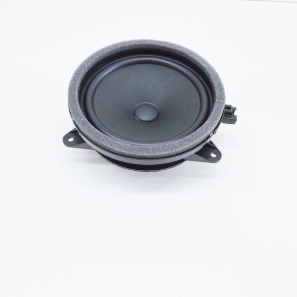 Volvo V60 MK2 Front Door Base Loudspeaker 31350425 NEW GENUINE - Image 3