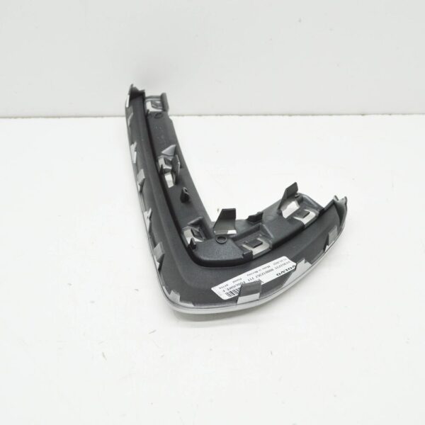 Volvo XC70 MK2 Front Bumper Right Radiator Grill Bezel 31353577 NEW REAL