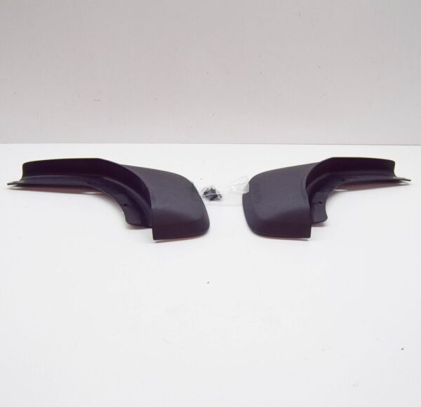 Volvo XC60 Rear Mudflaps Kit 31359684 NEW GENUINE - Image 6