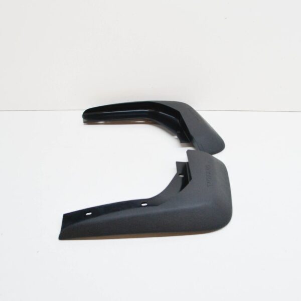 Volvo V60 Rear Mudflaps Set 31359685 New Genuine - Image 5