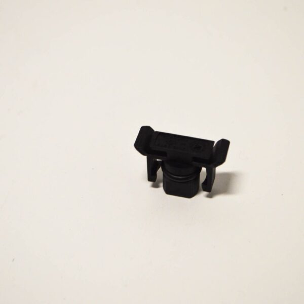 VOLVO S60 MK2 RADIATOR PLUG 31368308 NEW GENUINE - Image 3