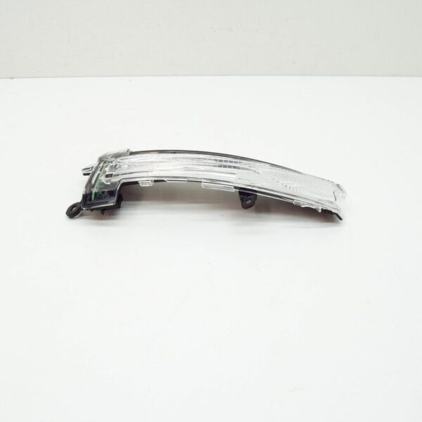 Volvo XC60 Front Right Door Mirror Turn Signal Lamp 31371879 NEW GENUINE - Image 5