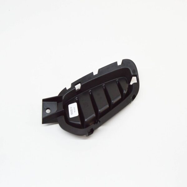 VOLVO V40 Front Bumper Right Cover 31407763 NEW GENUINE - Image 3