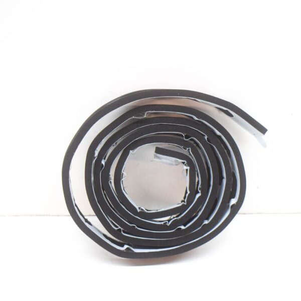 Volvo XC60 MK2 gasket strip for roof rail 31416904, original part - Image 6