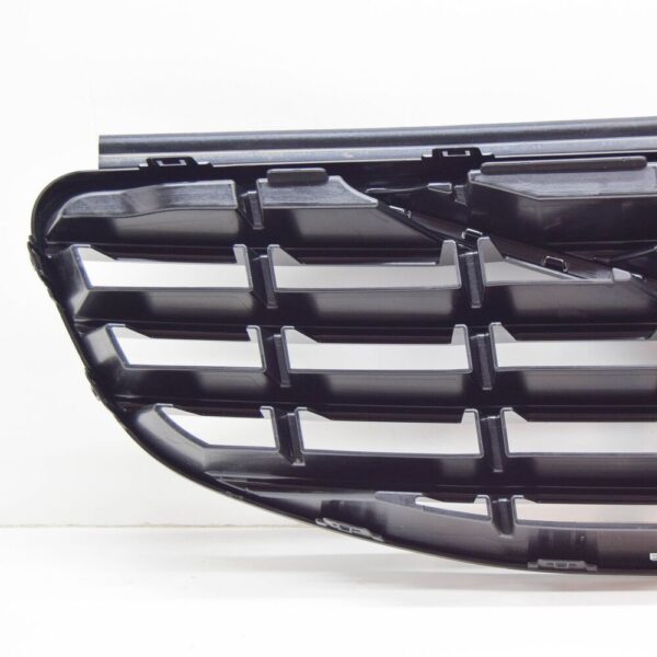 VOLVO XC60 MK1 Front Grille R-Design 31425885 NEW - Image 5