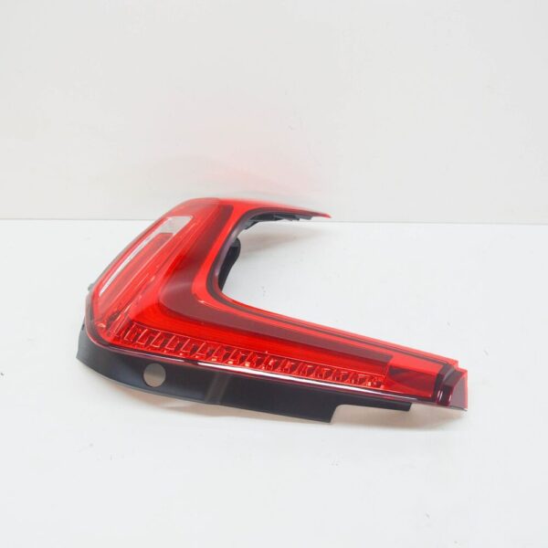 VOLVO XC40 Rear Left Taillight 31446790 NEW GENUINE - Image 5
