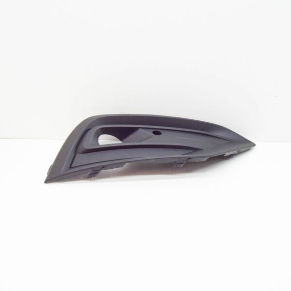 Volvo V60 MK2 front bumper right radiator grille 31455639 new - Image 3