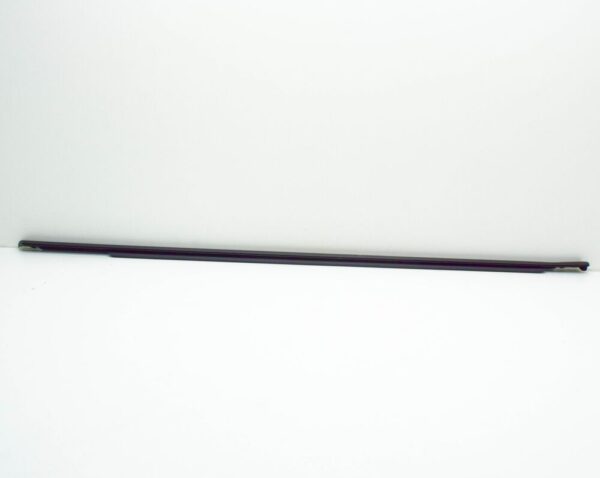 Volvo XC40 molding for front right door windows 31457001, original part - Image 3