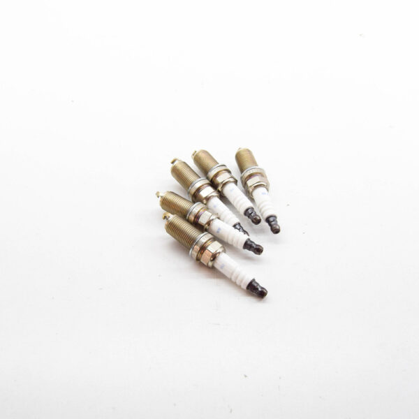 VOLVO V60 MK1 Spark Plug Kit 31459004 NEW - Image 5