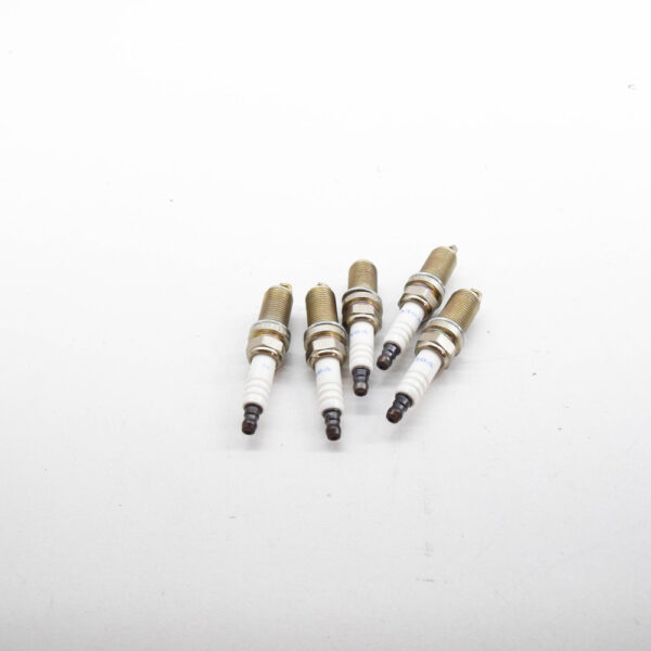 VOLVO V60 MK1 Spark Plug Kit 31459004 NEW - Image 6