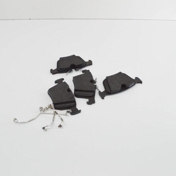 Volvo XC90 MK2 Rear Brake Pad Kit 32287446 NEW GENUINE - Image 3