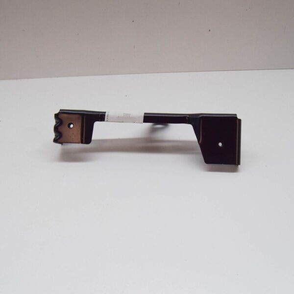 Volvo XC40 Front Section Right Bracket 31651425 NEW GENUINE