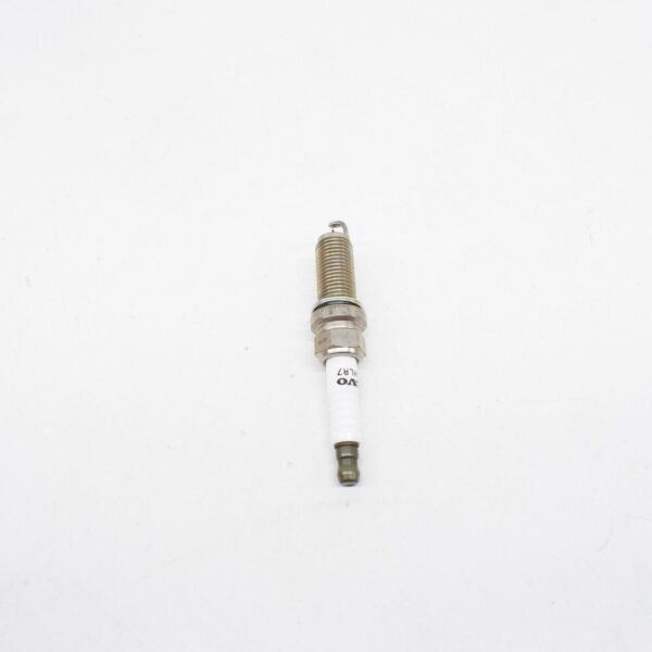 Volvo S60 MK2 spark plug set 31673604 NEW ORIGINAL - Image 3