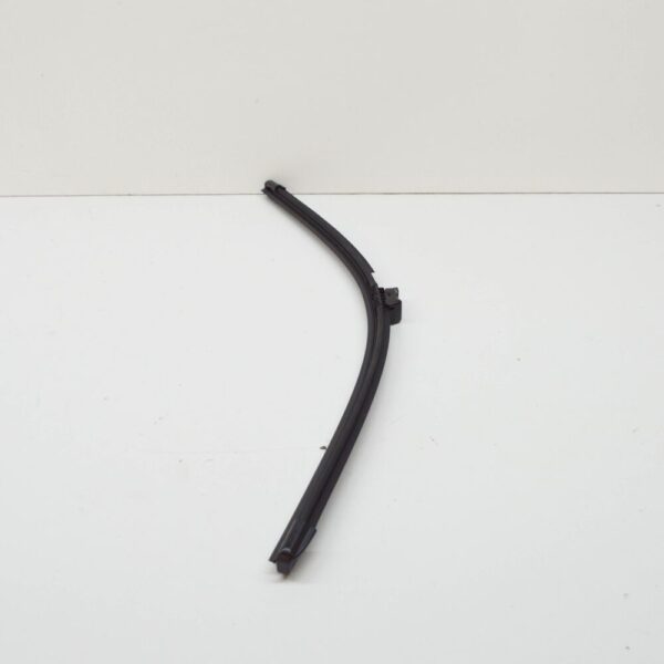 VOLVO XC60 MK2 WINDSHIELD WIPER BLADE 31689263 NEW GENUINE - Image 5