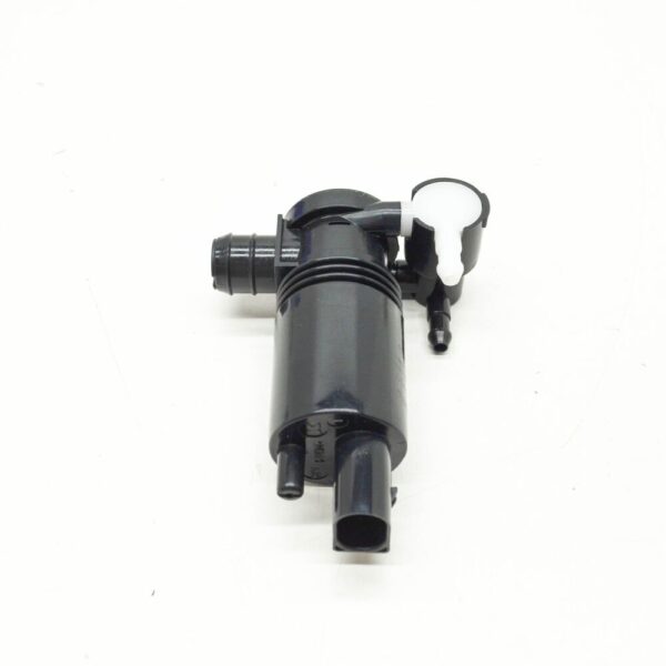Volvo XC40 Windshield Washer Pump 31693155 NEW GENUINE