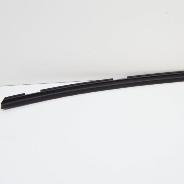 Volvo XC60 MK2 Front Left Door Shell Seal 31693182 NEW GENUINE - Image 5