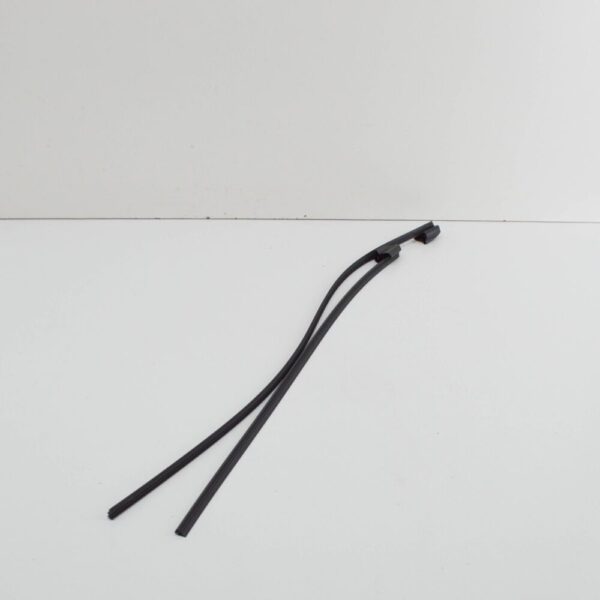 VOLVO V60 MK2 Front Windshield Wiper Blade Refill RHD 31693570 NEW GENUINE - Image 3
