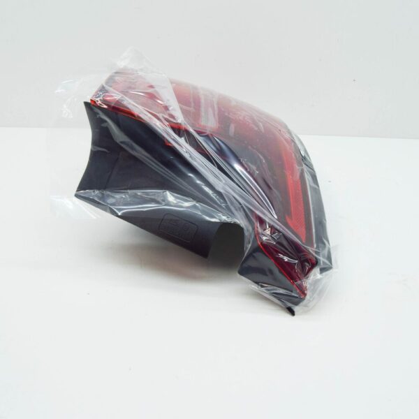 Volvo S90 MK2 Rear Right Taillight 31698713 NEW GENUINE