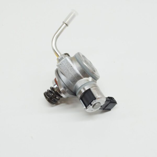VOLVO XC60 High Pressure Fuel Pump 32140068 NEW