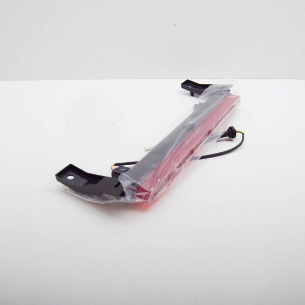 VOLVO XC40 Rear Stop Brake Lamp 32208724 NEW GENUINE - Image 3