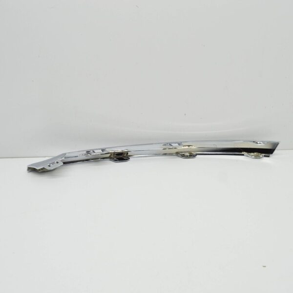 Volvo XC60 MK2 bumper strip front right chrome 32227906 NEW