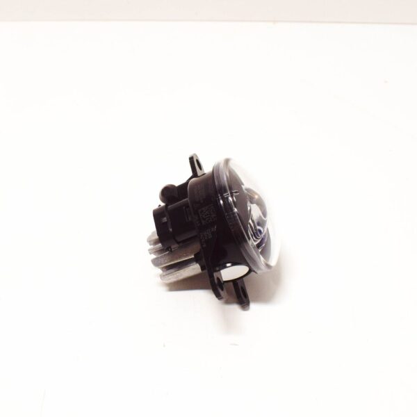 Volvo XC40 Front Right Fog Lights 32228884 NEW REAL - Image 3