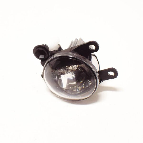 Volvo XC40 Front Right Fog Lights 32228884 NEW REAL - Image 6