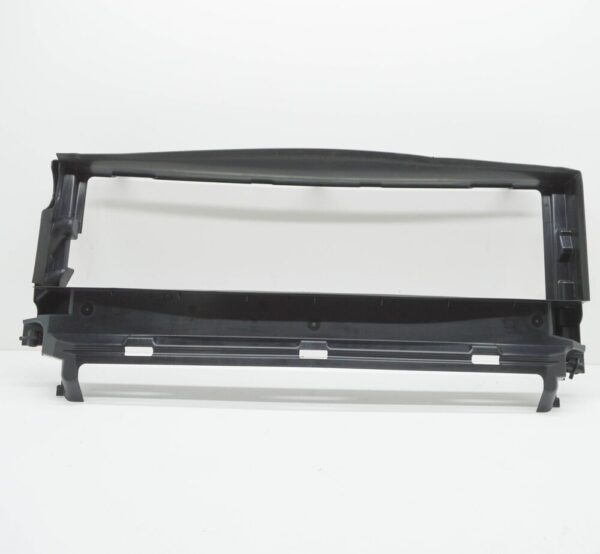 Volvo XC40 front air routing 32234000 NEW ORIGINAL - Image 6
