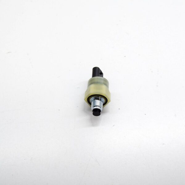 Volvo XC60 MK2 Oil Pressure Sensor 32242805 NEW GENUINE - Image 3