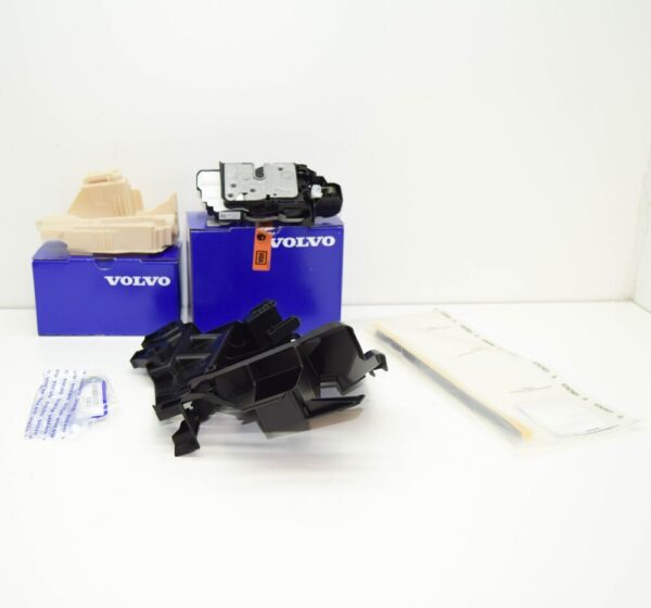 Volvo XC90 MK2 Rear Left Door Lock Set 32310872 NEW