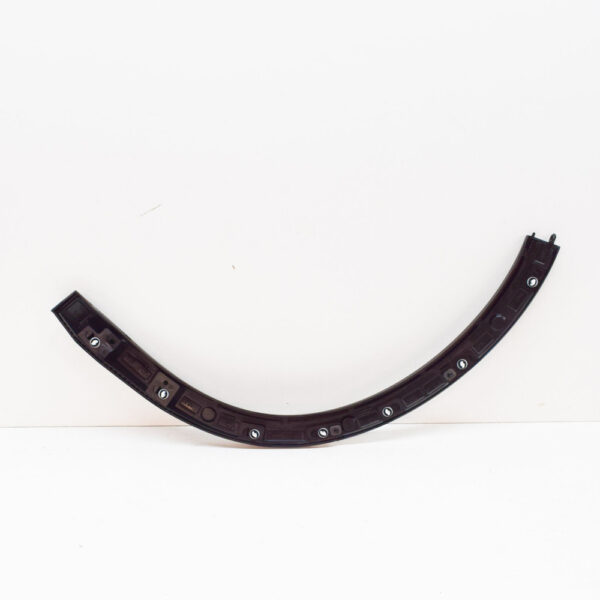 VOLVO XC40 Rear Left Fender Molding 32314917 NEW - Image 3