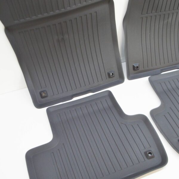 Volvo XC60 MK2 Floor Mats Set, Rubber, Anthracite, LHD, 32357460, New Genuine - Image 3