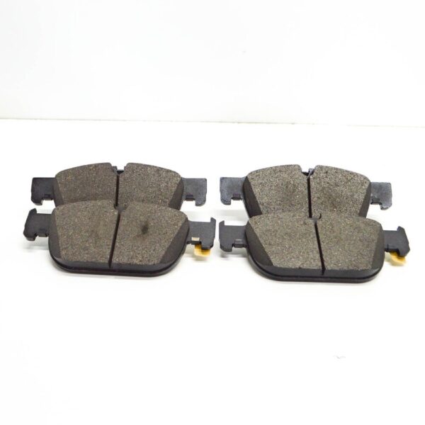 VOLVO XC90 MK2 FRONT BRAKE PADS SET 32373186 NEW GENUINE - Image 3