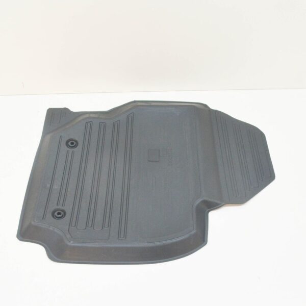 Volvo V70 MK3 All Weather Rubber Floor Mat Set LHD 32357489 NEW - Image 3