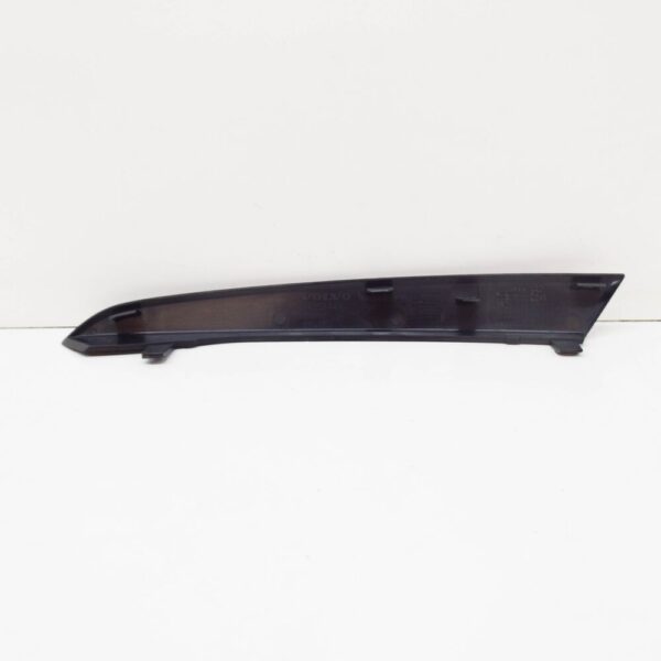 Volvo S80 MK2 bumper trim front right inside 39821124 NEW ORIGINAL - Image 3